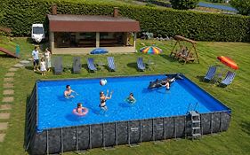 VILLA DORA - CENTRUM, PODGRZEWANY BASEN 5m x 10m, Plac zabaw, Parking